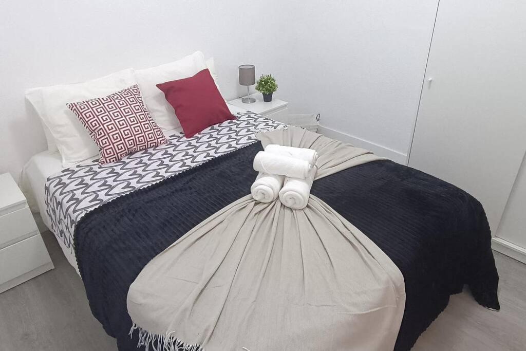 Apartamento Centrico En Chueca Madrid Bagian luar foto
